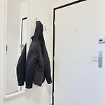 Apartment Neu Modernes In Lage, Free Parking Max 1,65m Höhe Und 1,8m Breite Karlsruhe