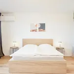 Neu Modernes In Lage, Free Parking Max 1,65m Höhe Und 1,8m Breite Apartment Karlsruhe