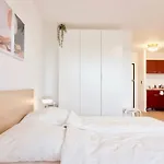Neu Modernes In Lage, Free Parking Max 1,65m Höhe Und 1,8m Breite Karlsruhe