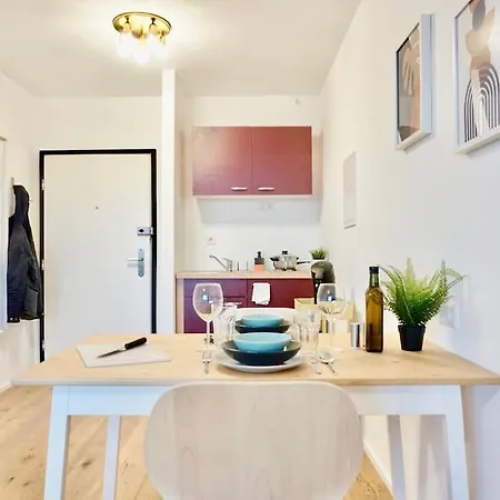 Neu Modernes In Lage, Free Parking Max 1,65m Hoehe Und 1,8m Breite * Karlsruhe
