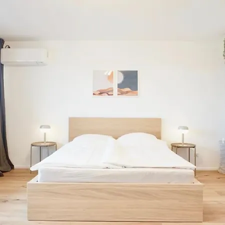 Neu Modernes In Lage, Free Parking Max 1,65m Hoehe Und 1,8m Breite Appartamento Karlsruhe