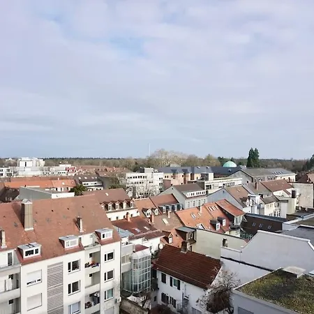 Apartment Neu Modernes In Lage, Free Parking Max 1,65m Hoehe Und 1,8m Breite *