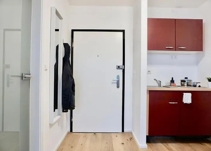 Apartamento Neu Modernes In Lage, Free Parking Max 1,65m Hoehe Und 1,8m Breite