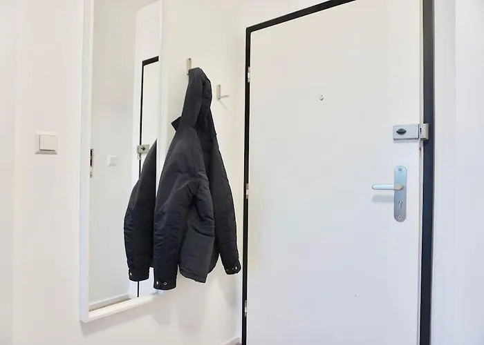 Apartamento Neu Modernes In Lage, Free Parking Max 1,65m Hoehe Und 1,8m Breite Karlsruhe