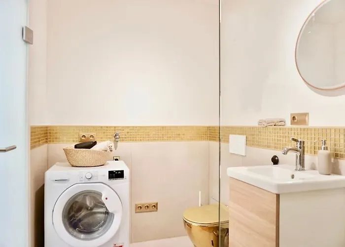 Neu Modernes In Lage, Free Parking Max 1,65m Hoehe Und 1,8m Breite * Karlsruhe