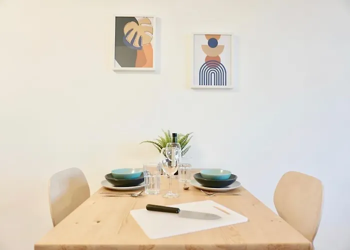 Neu Modernes In Lage, Free Parking Max 1,65m Hoehe Und 1,8m Breite Apartamento