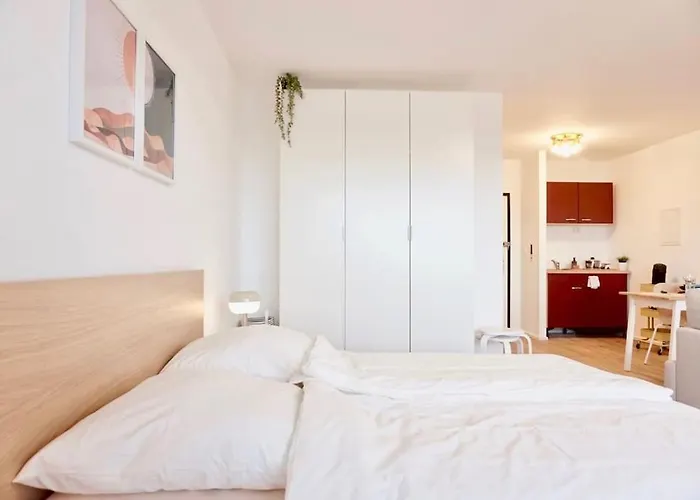 Neu Modernes In Lage, Free Parking Max 1,65m Hoehe Und 1,8m Breite Karlsruhe