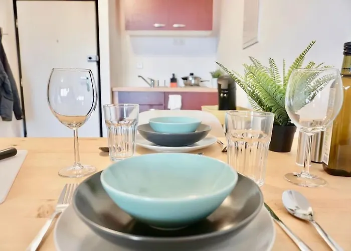 Apartamento Neu Modernes In Lage, Free Parking Max 1,65m Hoehe Und 1,8m Breite